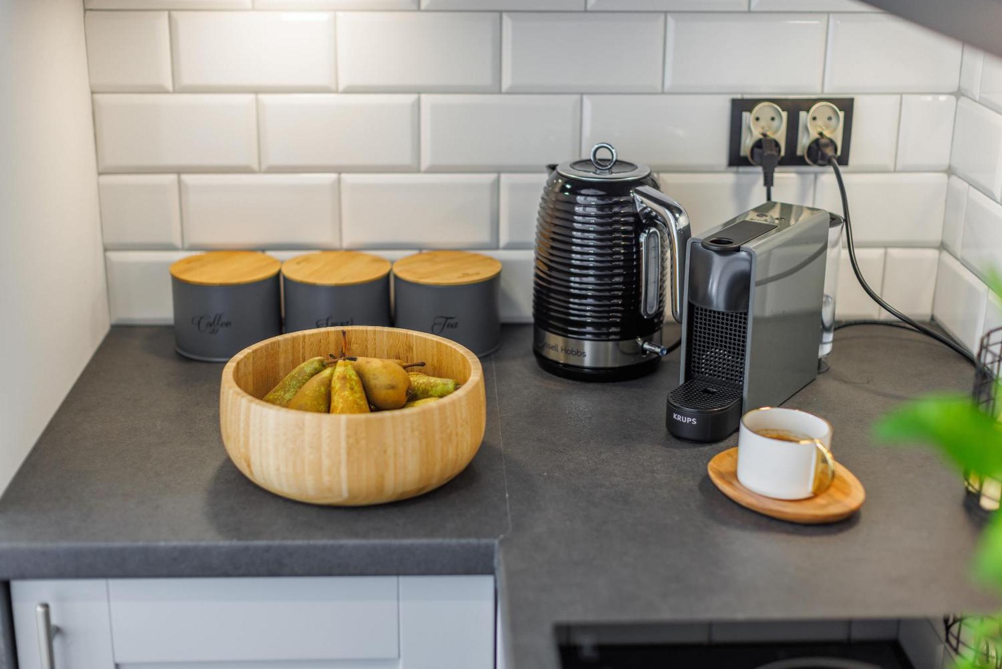 Emihouse Riverside Premium & Free Parking Apartament *