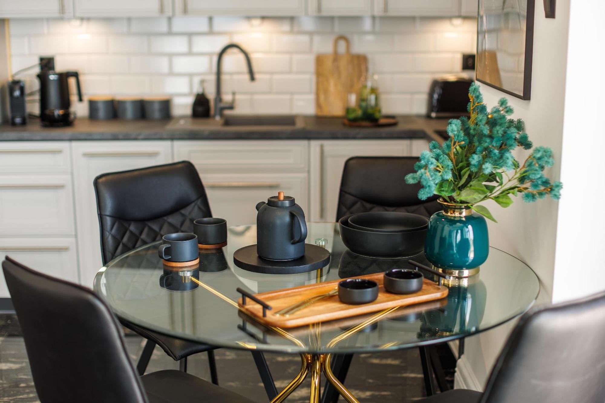 Emihouse Riverside Premium & Free Parking Apartament *
